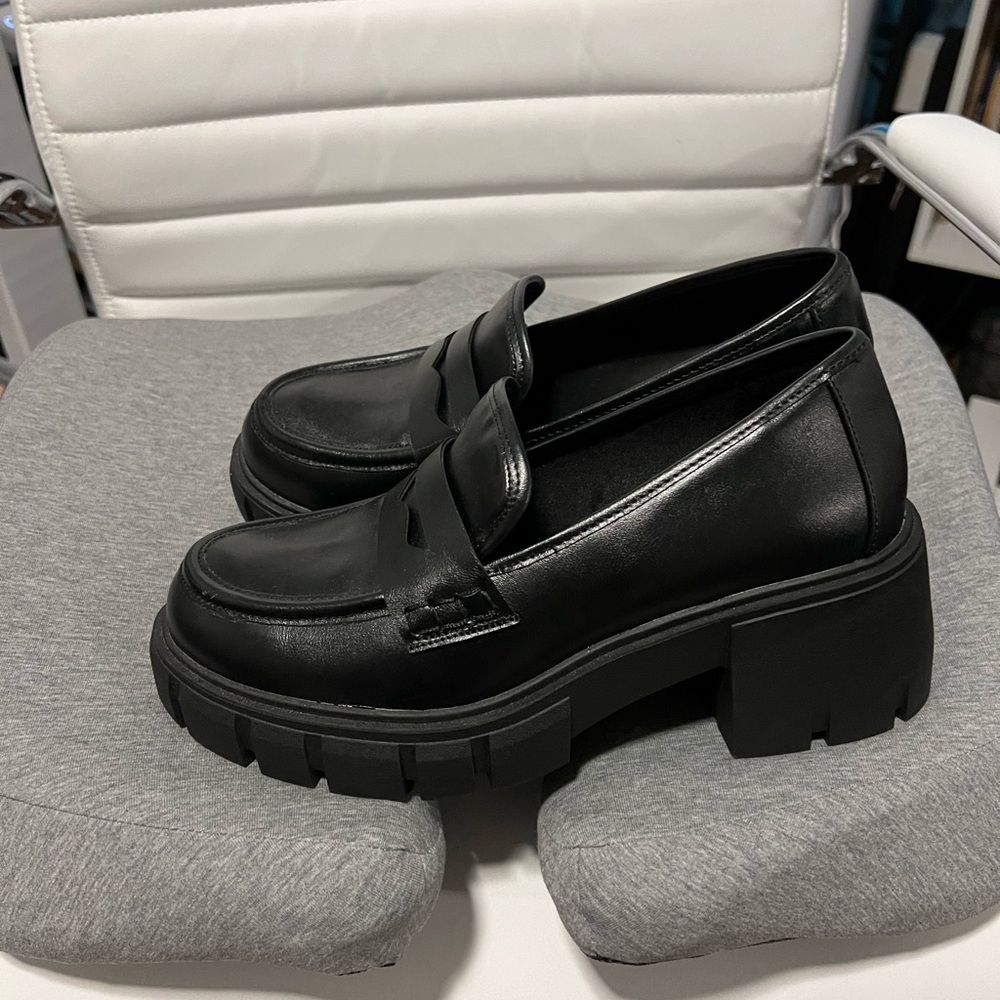 Black chunky shoes  Torrid 9 WW